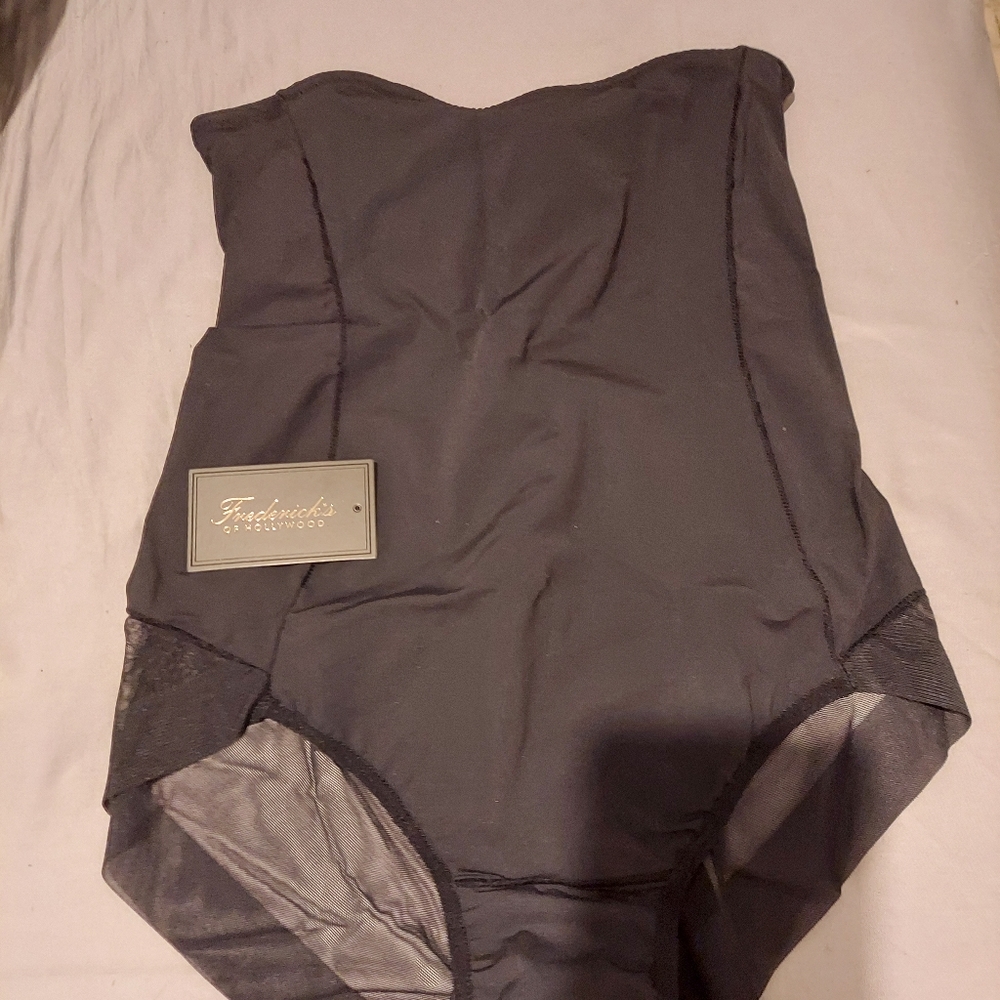Frederick's of Hollywood sculpting panty